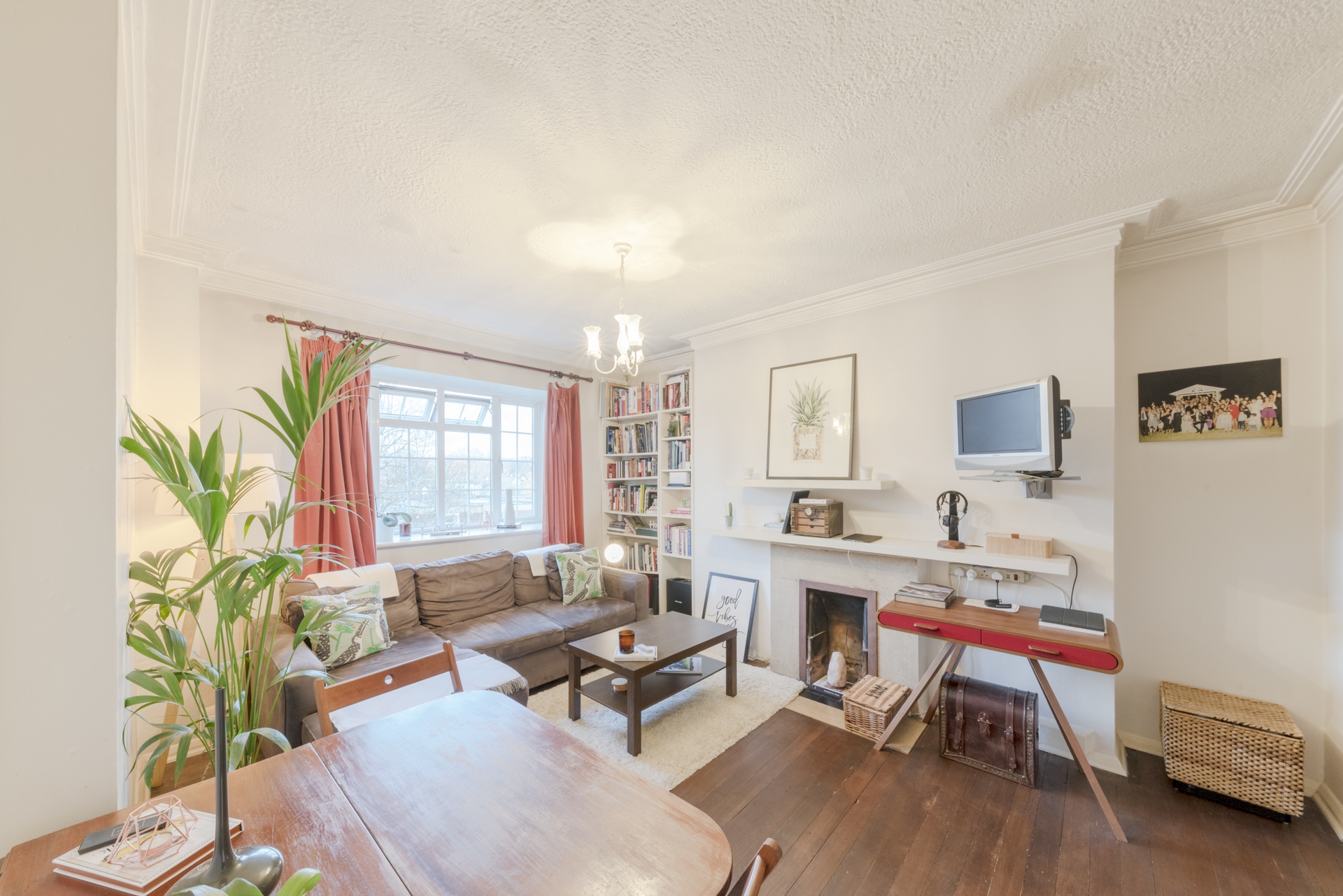 Flat to rent in , London, NW6