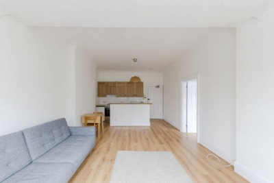1 Bedroom Flat to rent in Burgess Hill, West Hampstead, London, NW2