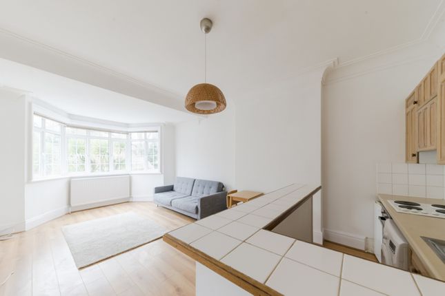 1 Bedroom Flat to rent in West Hampstead, London, NW2