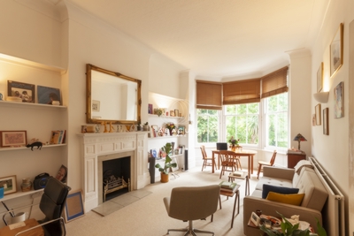 1 Bedroom Flat to rent in Broadhurst Gardens, West Hampstead, London, NW6