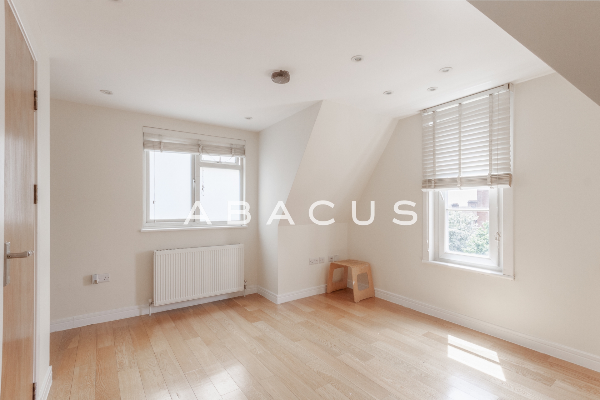 1 Bedroom Flat to rent in West Hampstead, London, NW6