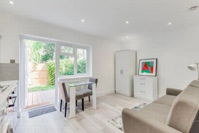 Studio to rent in Aberdare Gardens, South Hampstead, London, NW6