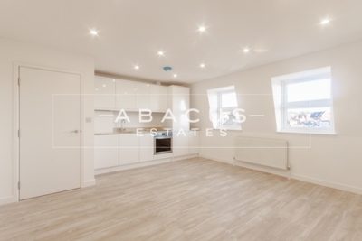 2 Bedroom Apartment to rent in Fortune Green Road, West Hampstead, London, NW6