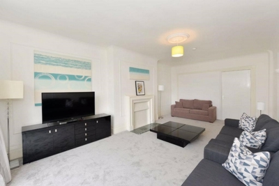 5 Bedroom Flat to rent in Park Road, Regents Park, London, NW8
