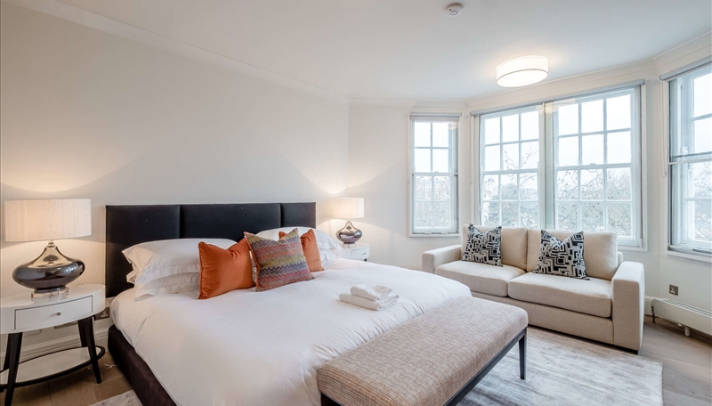 5 Bedroom Flat to rent in Regents Park, London, NW8