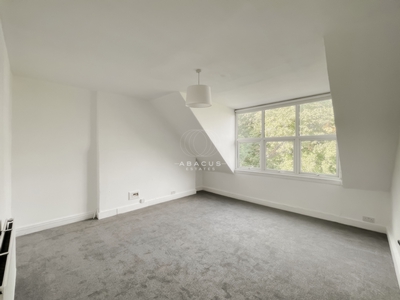 Apartment to rent in Lambolle Road, Belsize Park, London, NW3