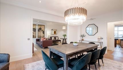 4 Bedroom Flat to rent in Regents Park, London, NW8