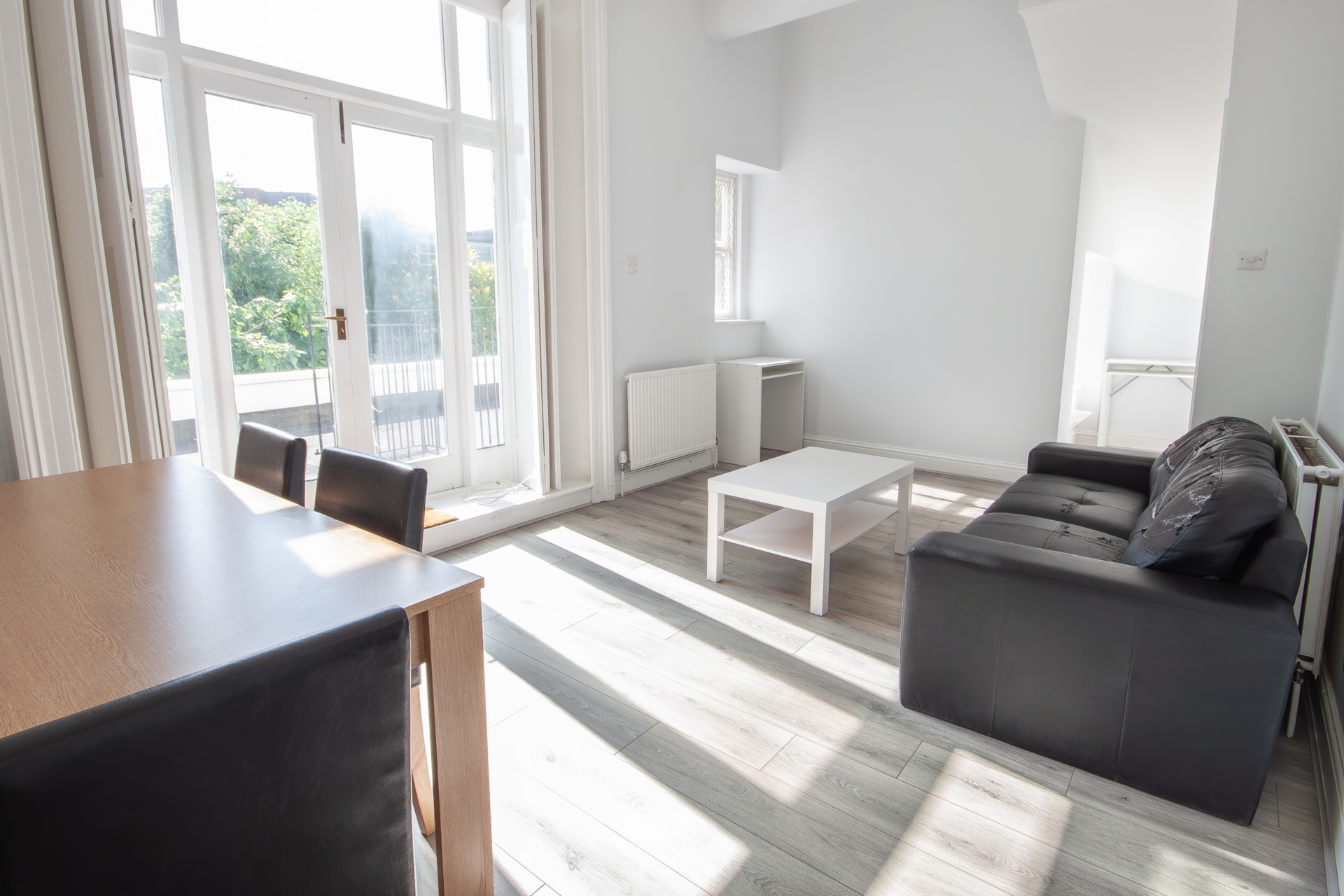 2 Bedroom Flat to rent in West Hampstead, London, NW6