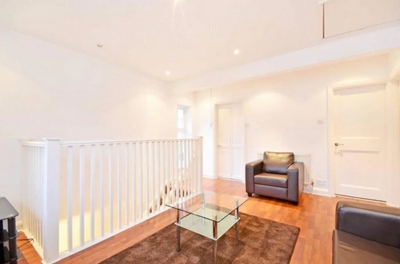2 Bedroom Maisonette to rent in Neale Close, East Finchley, London, N2