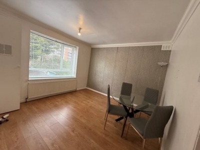 1 Bedroom Flat to rent in Sherriff Road, West Hampstead, London, NW6