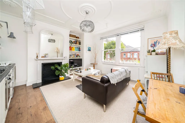 2 Bedroom Flat to rent in Willesden Green, London, NW2