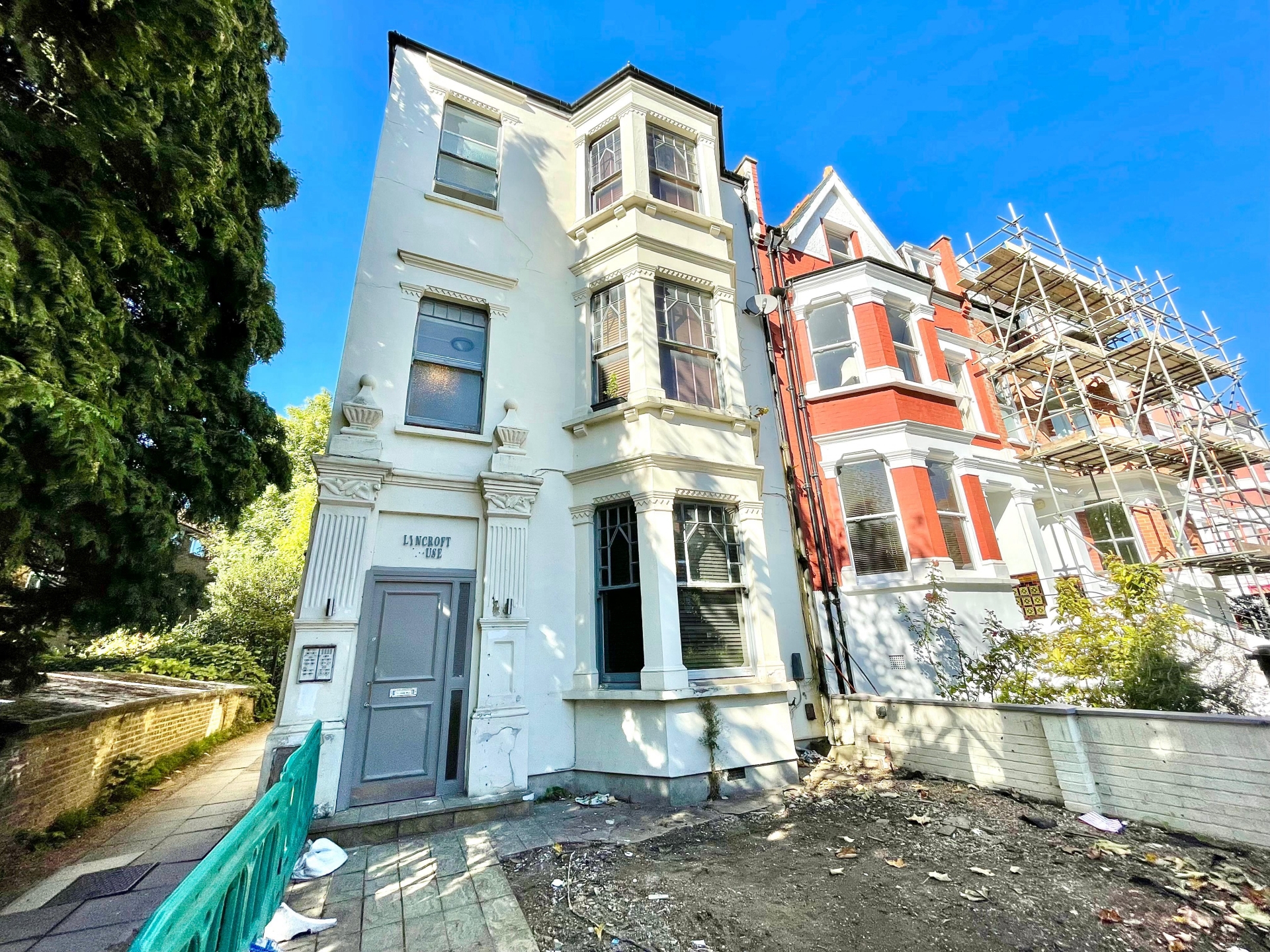 Studio to rent in Lyncroft Gardens, West Hampstead, London, NW6