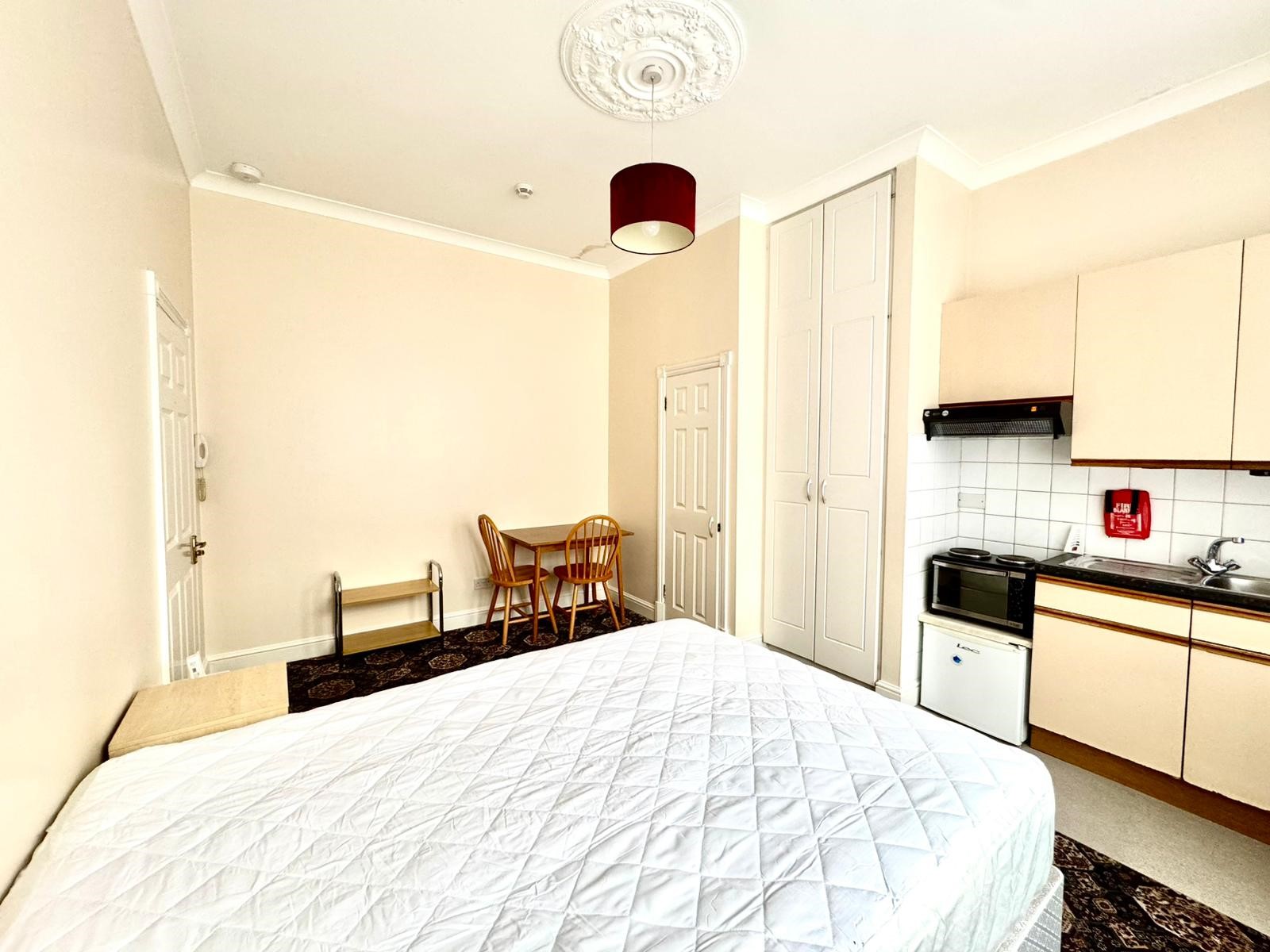 Room To Let to rent in South Hampstead, London, NW6