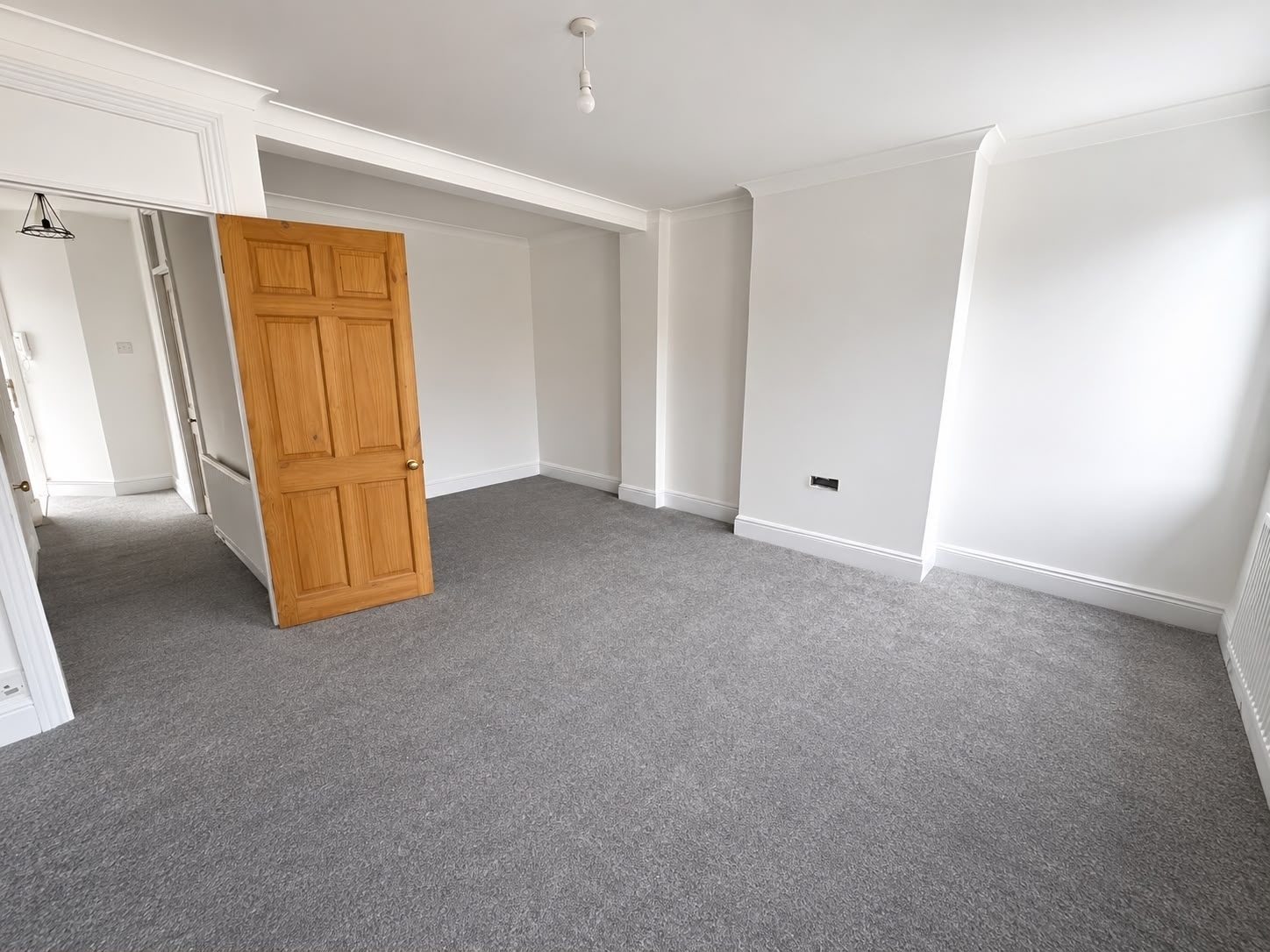 3 Bedroom Flat to rent in Northwood, HA1