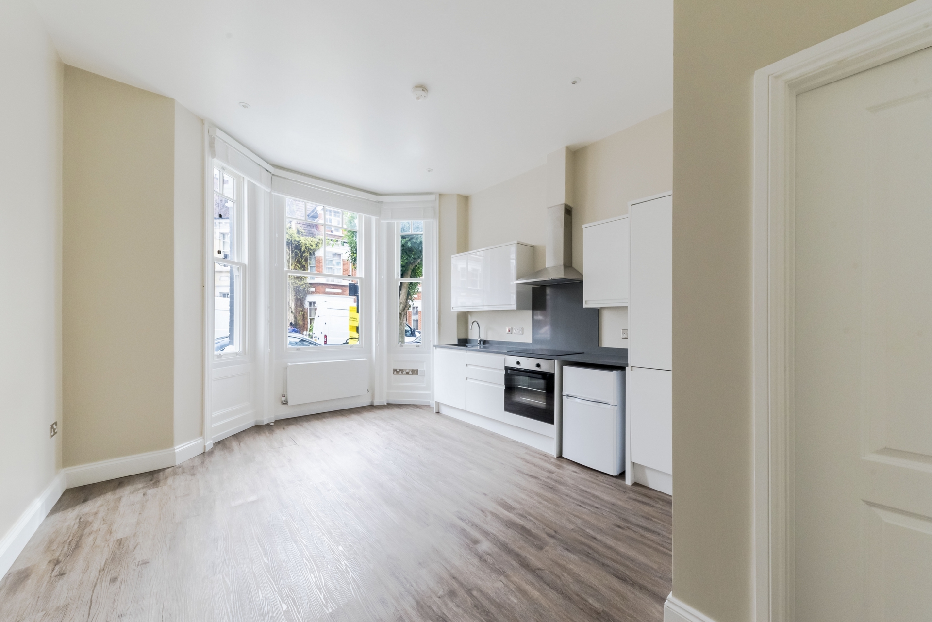 Flat to rent in Inglewood Road, London, NW6