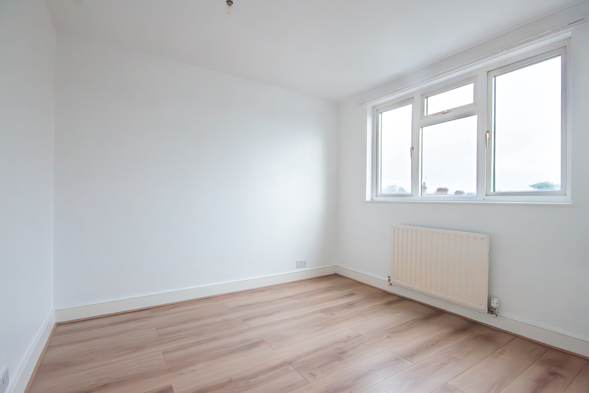 5 Bedroom House to rent in Harrow, London, HA1