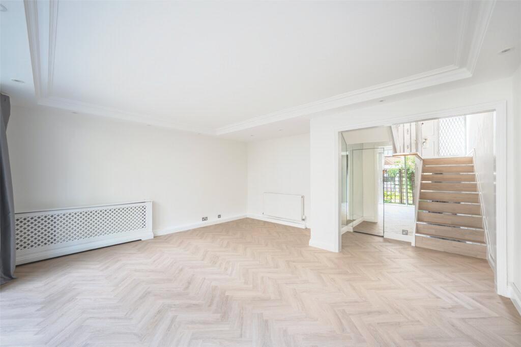 5 Bedroom House to rent in Primrose Hill, London, NW3