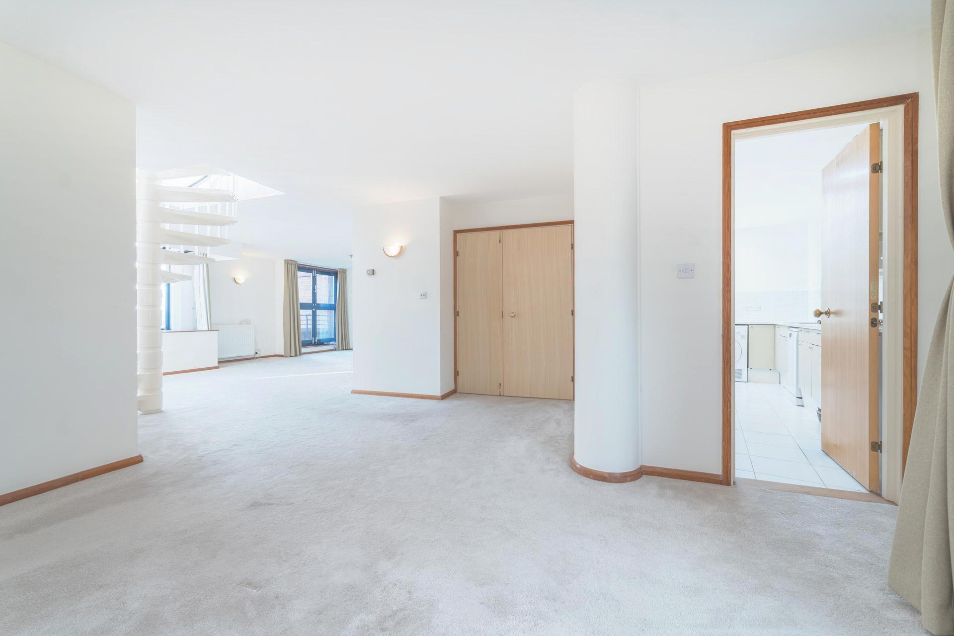 3 Bedroom Flat to rent in Hampstead, London, NW3