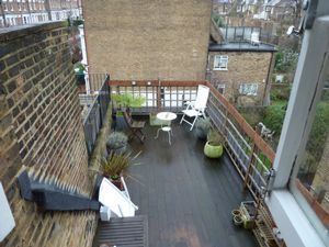 2 Bedroom Maisonette to rent in Mansfield Road, Southend Green, London, NW3