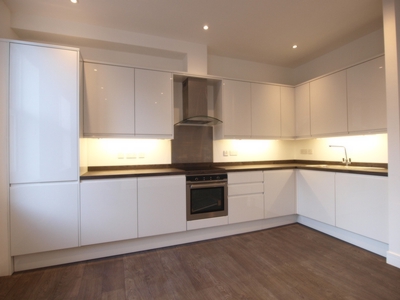 2 Bedroom Flat to rent in Turnpike Lane, Wood Green, London, N8