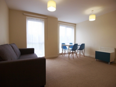 1 Bedroom Flat to rent in Seven Sisters Road, Finsbury Park, London, N4