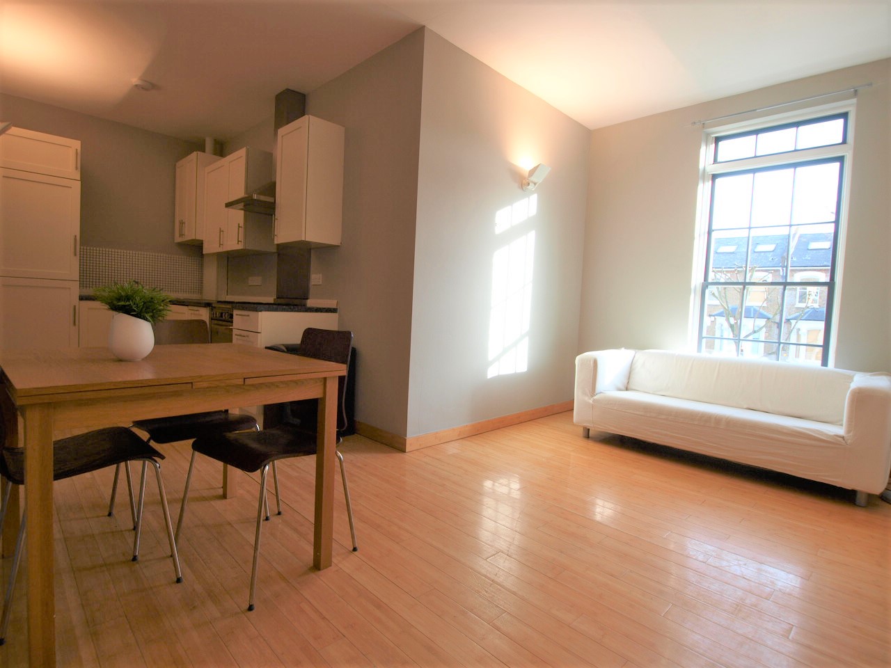3 Bedroom Flat to rent in Finsbury Park, London, N4
