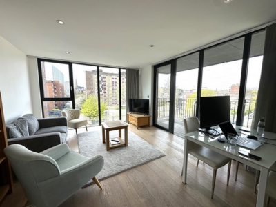 1 Bedroom Flat to rent in Cropley Street, Islington, London, N1