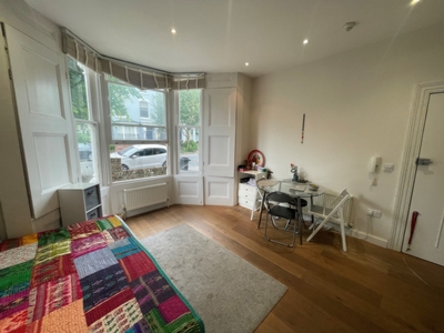 Studio Flat to rent in Wilberforce Road, Finsbury Park, London, N4