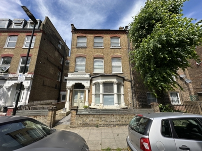 Studio Flat to rent in Adolphus Road, Finsbury Park, London, N4