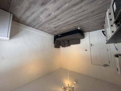 1 Bedroom Flat to rent in Rookwood Road, Stoke Newington, London, N16