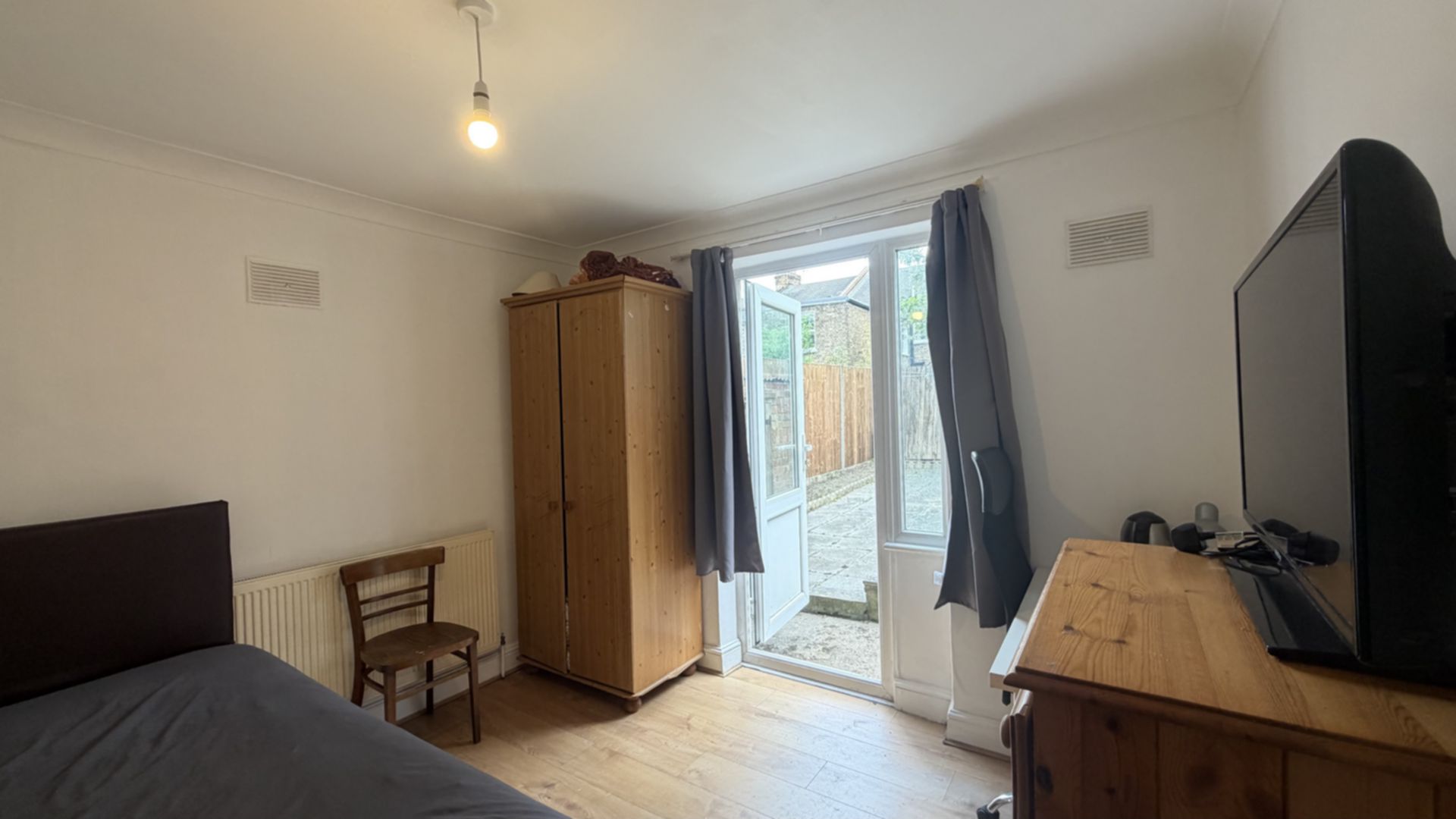 Room To Let to rent in Willesden, London, NW2