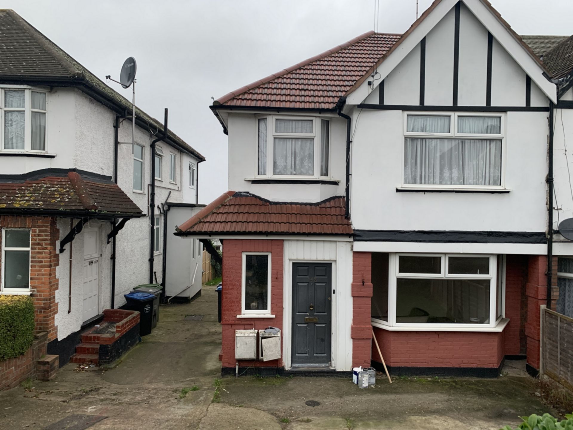2 Bedroom 2 BED GARDEN FLAT to rent in Dollis Hill, London, NW2