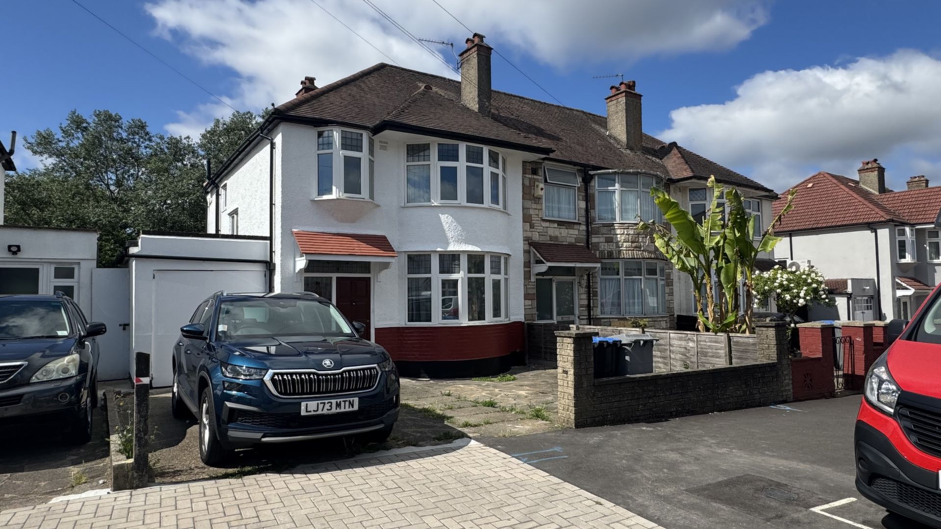 3 Bedroom 3 Bed House to rent in Neasden, London, NW10