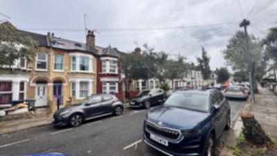 Room To Let to rent in Churchill Road, Willesden Green, London, NW2