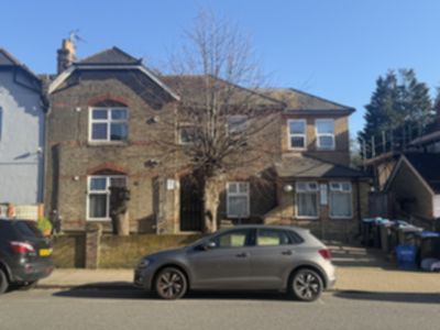 En-suite to rent in Harlesden Road, Willesden, London, NW10