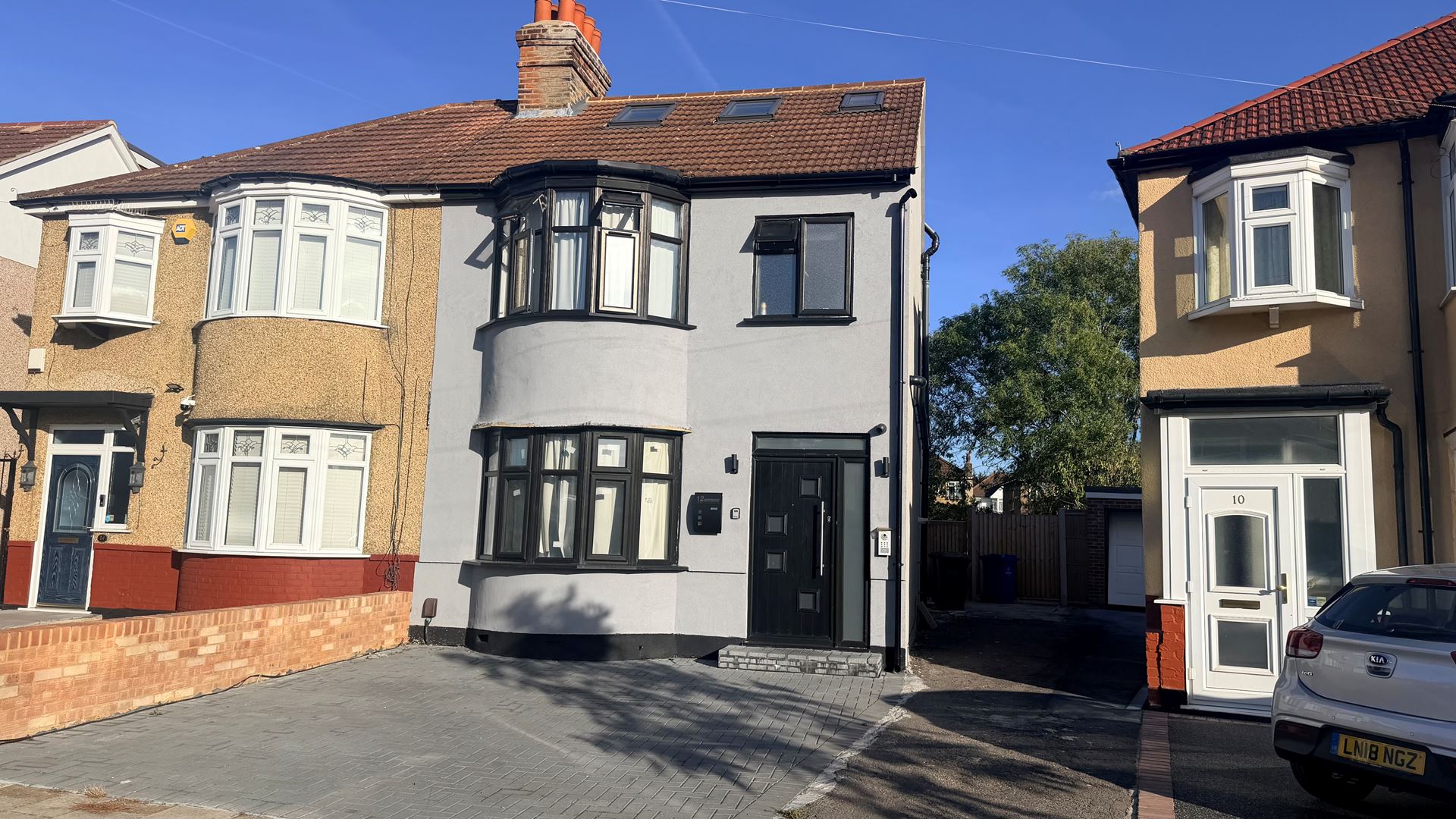 Bedsit to rent in Bishop Ken Road, Harrow, HA3