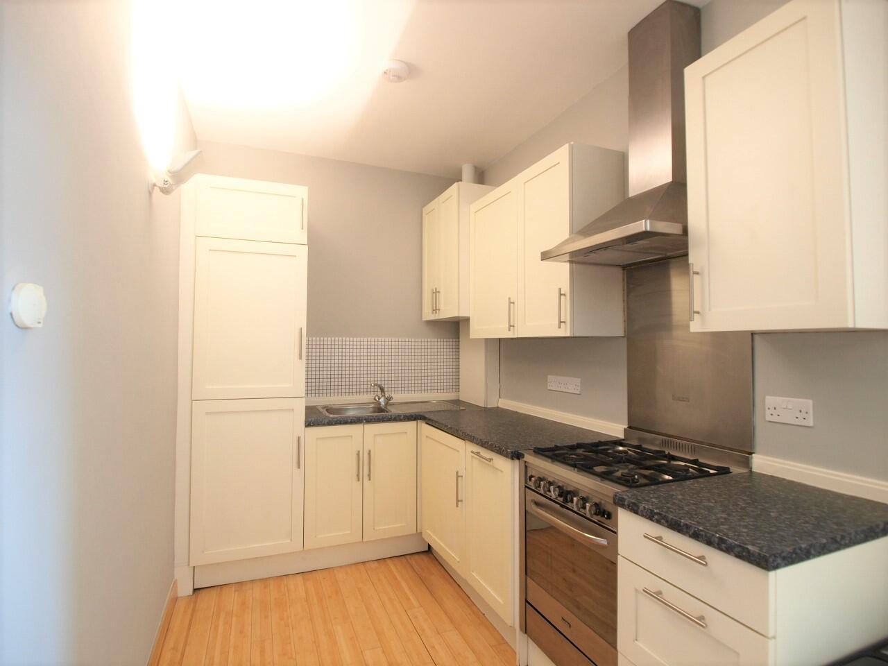 3 Bedroom Flat to rent in Hanley Road, Finsbury Park, London, N4