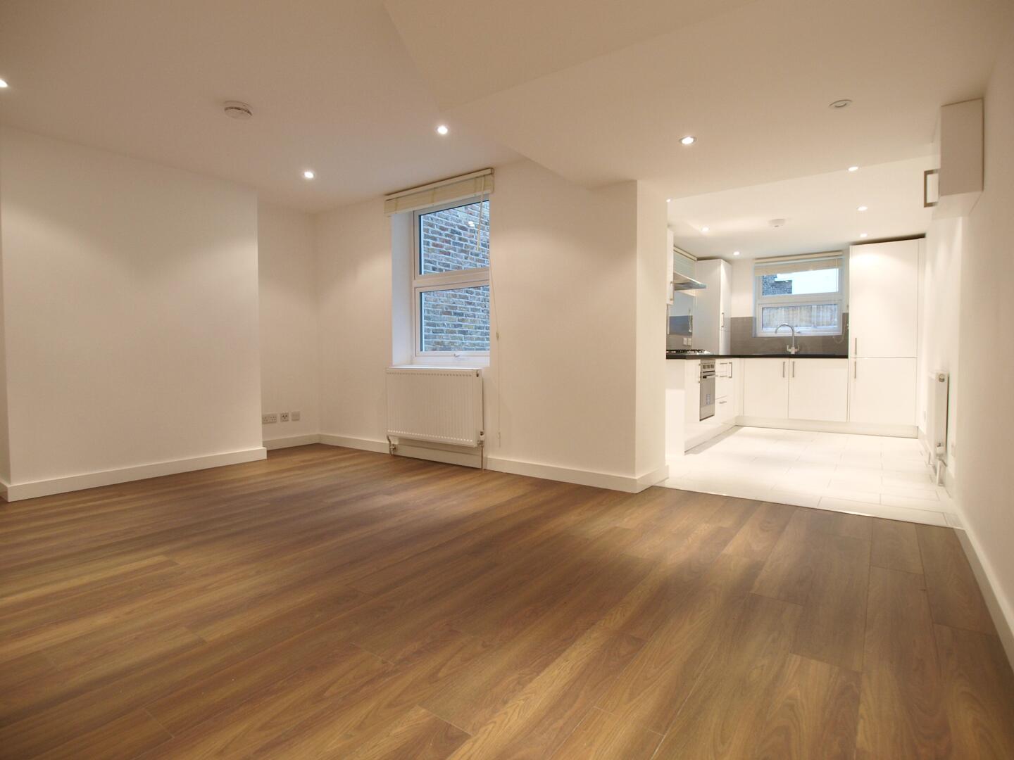 1 Bedroom Flat to rent in , London, W12