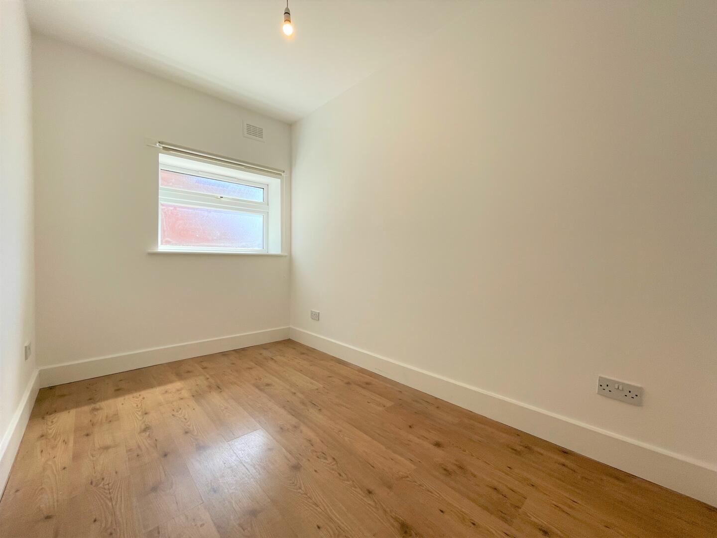 2 Bedroom Apartment to rent in Hackney, London, E9