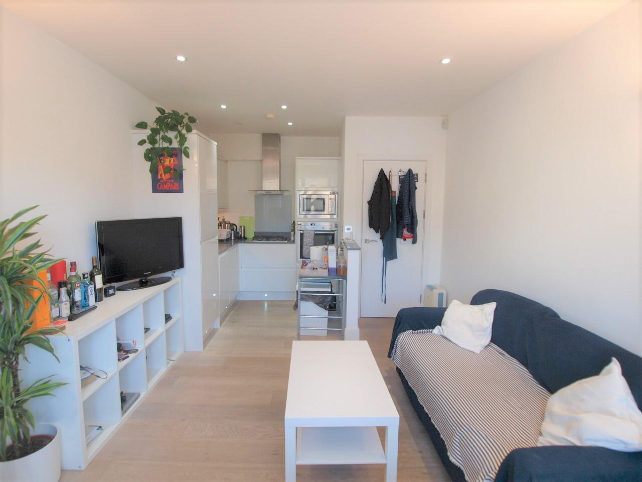 2 Bedroom Flat to rent in Finsbury Park, London, N4 2 Bedroom Flat to rent in Finsbury Park, London, N4
