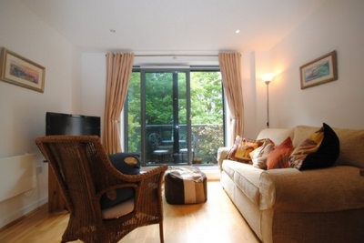 1 Bedroom Flat to rent in Independents House, 6 Chapter Way, Merton Abbey, SW19