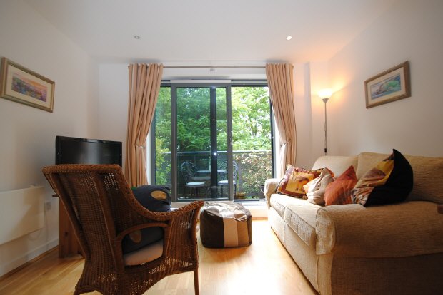 1 Bedroom Flat to rent in 6 Chapter Way, Merton Abbey, SW19