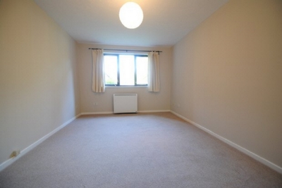 1 Bedroom Flat to rent in Rowallen Court, Cumberland Place, London, SE6