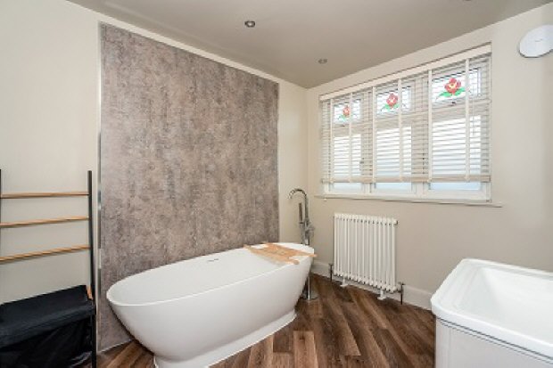 4 Bedroom House to rent in London, SE5