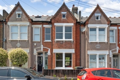 3 Bedroom House to rent in Garthorne Road, Forest Hill, London, SE23