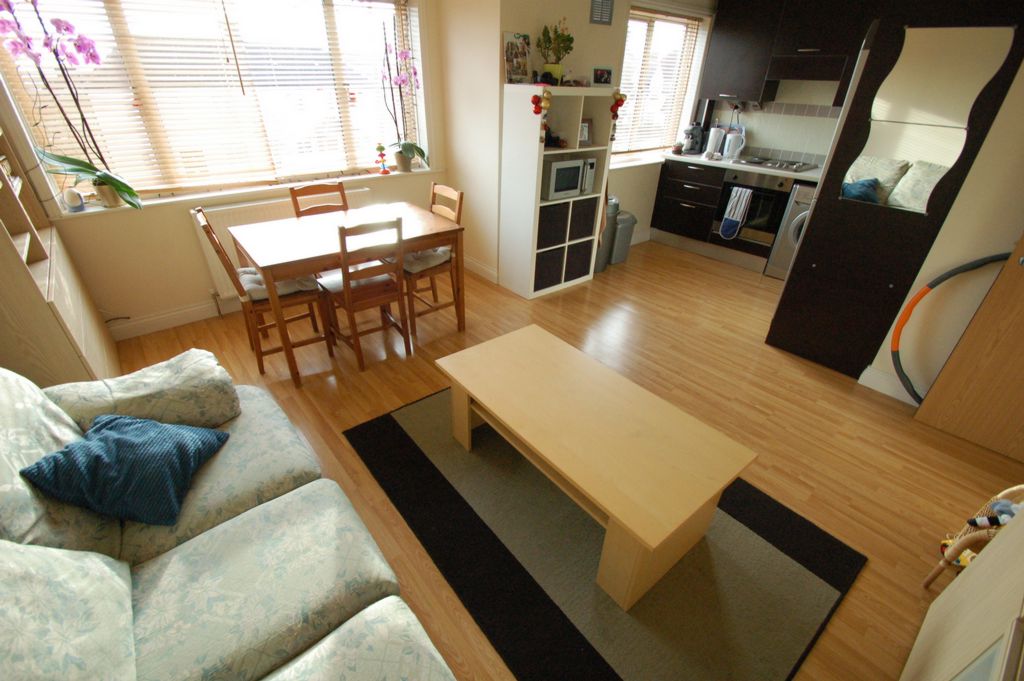 1 Bedroom Flat to rent in Hendon, London, NW4