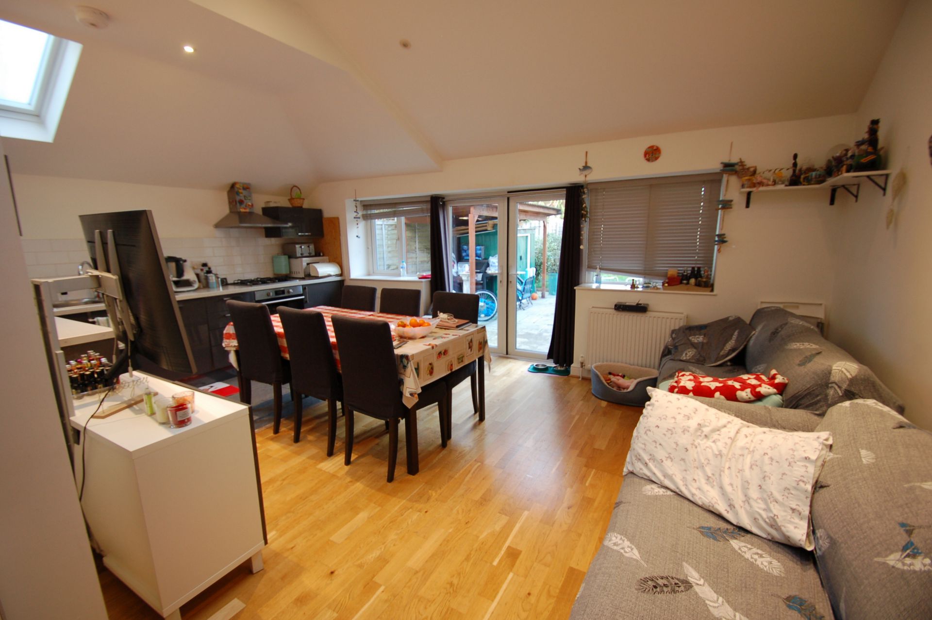 3 Bedroom Flat to rent in Hendon, London, NW4
