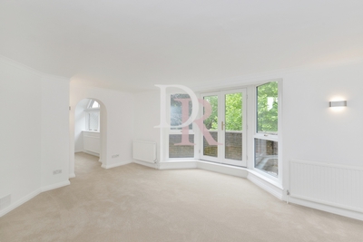 3 Bedroom Apartment to rent in Fitzjohns Avenue, Hampstead, London, NW3