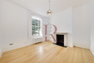 3 Bedroom Maisonette to rent in Halliford Street, Islington, London, N1