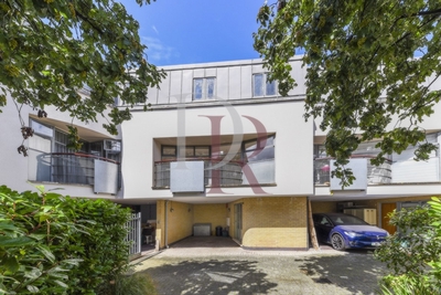 2 Bedroom Mews to rent in Bridel Mews, Angel, London, N1